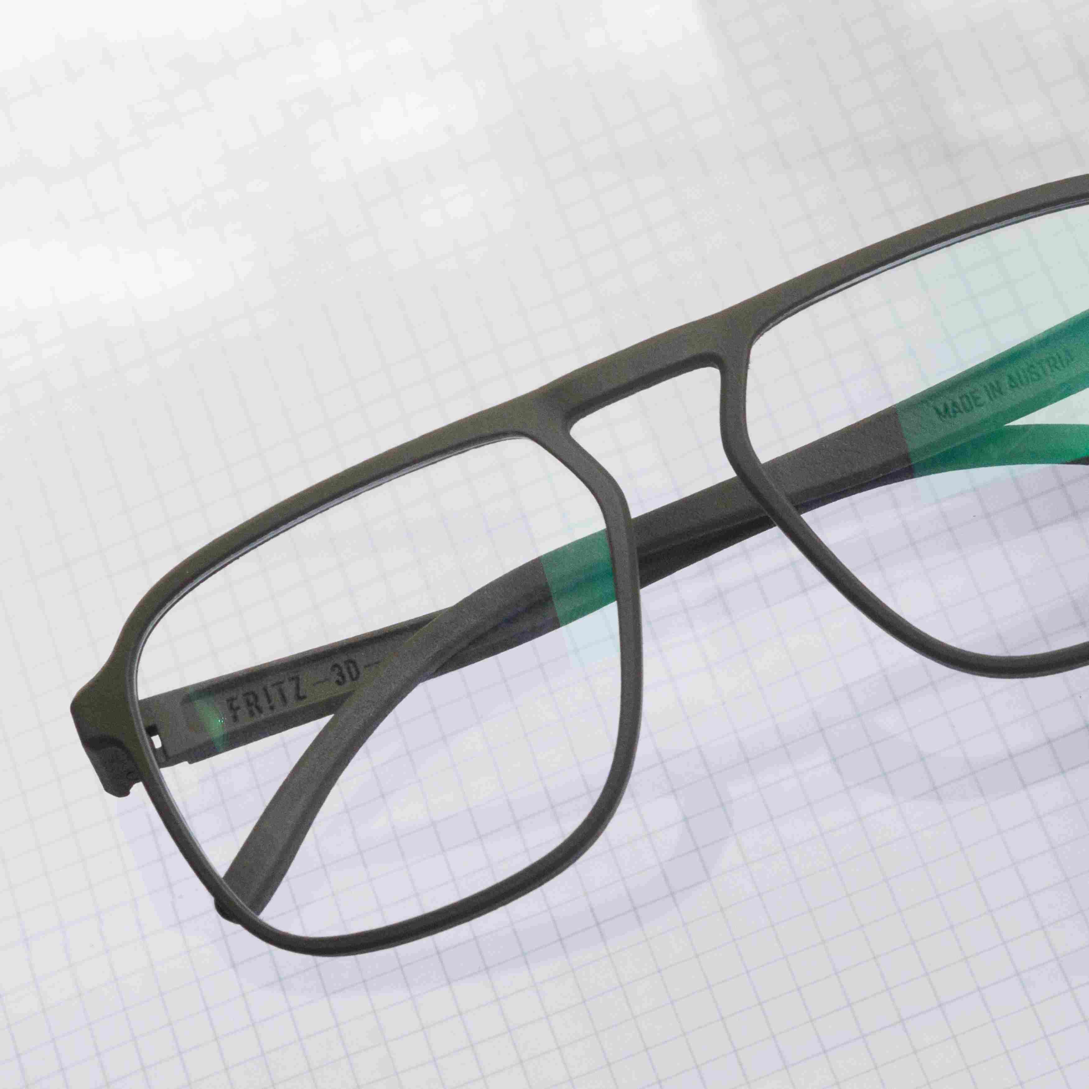infactory Bildschirmbrille: Augenschonende Bildschirm-Brille mit  Blaulicht-Filter, 1,5 Dioptrien (Bildschirmbrille ohne Stärke, Lesebrille  Blaufilter